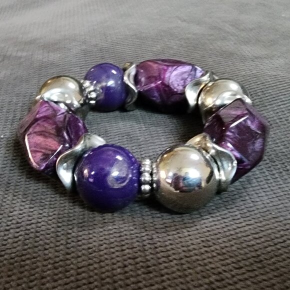 Claire's Purple/Silver Chunky Retro 80s Stretch Bracelet - Picture 5 of 16